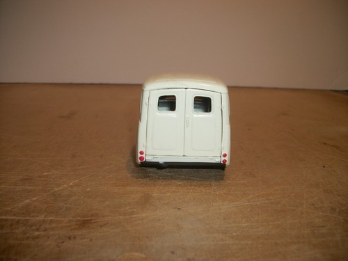 Rare Saico 1/26 scale Morris Minor Polar Beer Truck - 第 4/7 張圖片