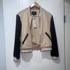 Foto 6 di 8