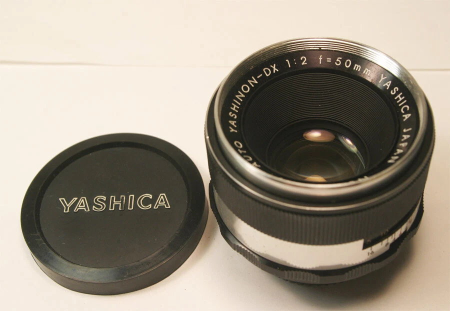 Yashica Auto Yashinon-DX 50mm 1:2 Manual Focus Lens for M42 Mount Near Mint