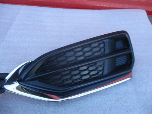 Bisel antiniebla Acura RDX 2016 2017 2018 rejilla lateral adornada fabricante de equipos originales usado lado izquierdo - Imagen 3 de 6