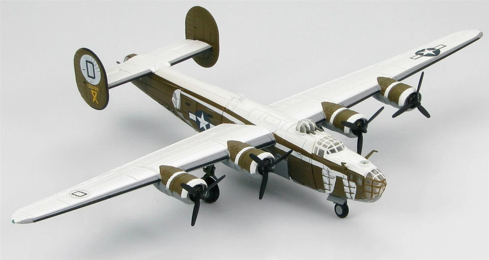 Hobby Master 1:144 B-24D Liberator SAAF 392nd BG RAF Wendling England HA9102 - Изображение 4 из 4