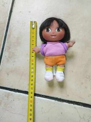 Petite poupée Dora L'exploratrice 2001 Très bon état - Photo 1/3