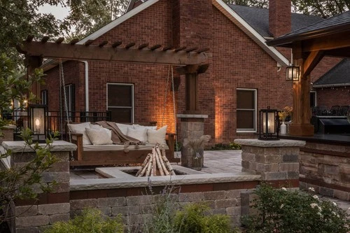 Hinkley Republic 16 1/2" High Black and Glass Outdoor Pier Light - Picture 10 of 10