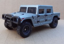 Hot Wheels Premium / Car Culture - Hummer H1 - in brushed silver
