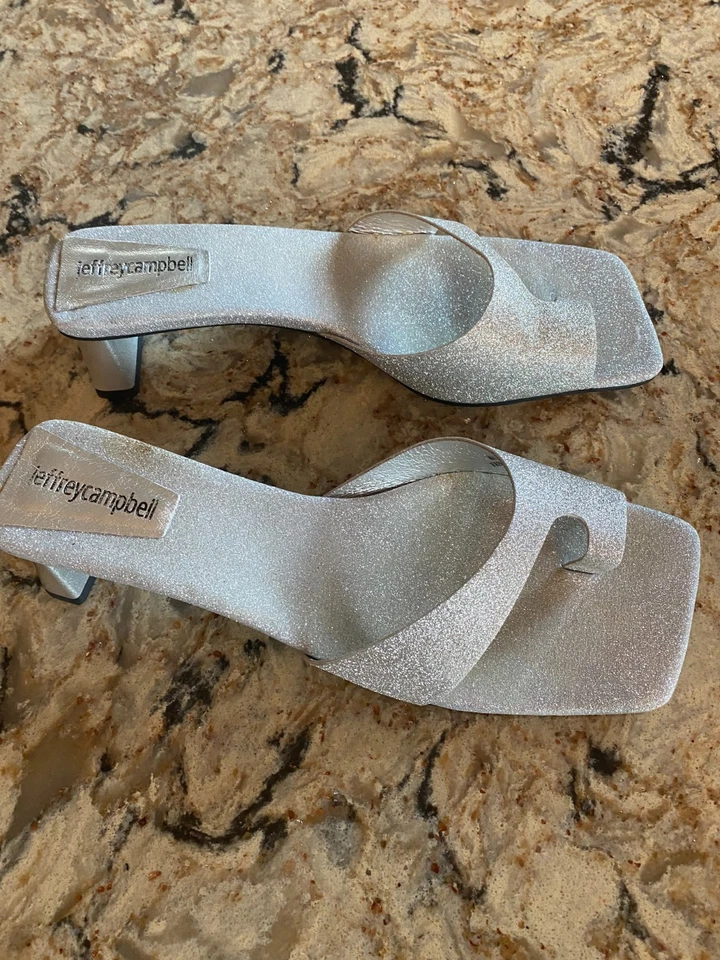 Sandalia Jeffrey Campbell Teclado-2 Plateada Brillo Puntera Cuadrada Slides Talla 10 Foto 3 de 4
