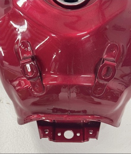 NEW 2018 Honda CB300 / CB300F Gas Fuel Tank Maroon - Imagen 5 de 9