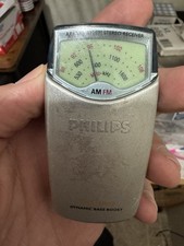 Rare vintage Philips AE6370 mini pocket AM/FM radio, working