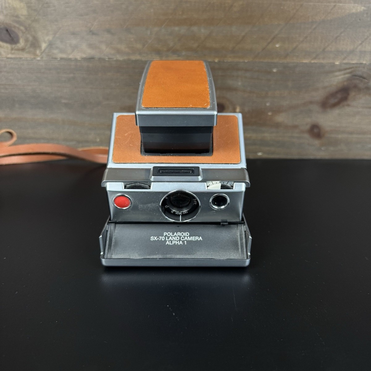 Vintage Polaroid SX-70 Land Camera Alpha 1 Untested VERY Vintage Polaroid SX-70 Land Camera Alpha 1 Untested VERY