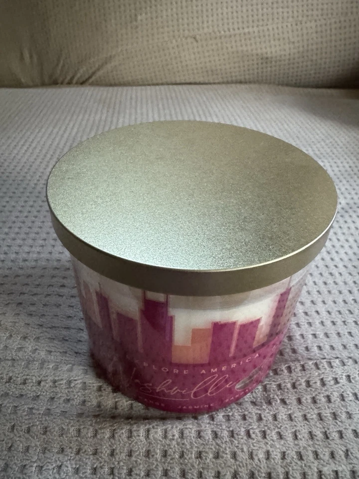 Mainstays Explore America Nashville 14 унций Свеча с 3 фитилями — новая (2022) - Изображение 2 из 4