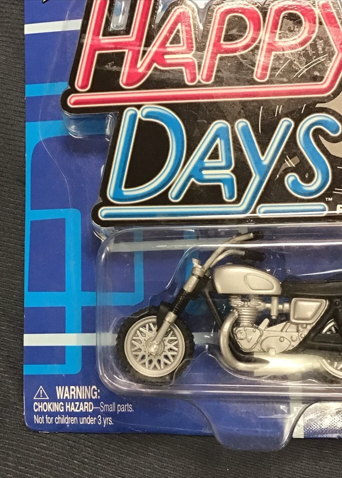 JOHNNY LIGHTNING HOLLYWOOD ON WHEELS 2003 HAPPY DAYS FONZIE'S MOTORCYCLE - Image 4 of 4