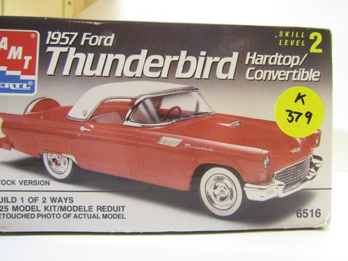 AMT 1:25 Scale 1957 Ford Thunderbird Hardtop/Convertible model kit # 6516 - Picture 11 of 12