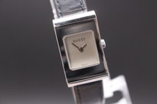New Batt [N MINT] Vintage Gucci 2300L Quartz Silver Square 17mm Women's Watch