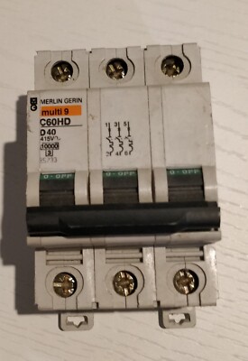 Merlin Gerin Multi 9 C60HD D40 Leitungsschutzschalter dreipolig
