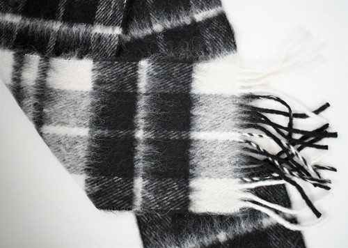 🙂️ Auténtica bufanda larga mezcla mohair a cuadros negros blancos y negros - Imagen 5 de 7
