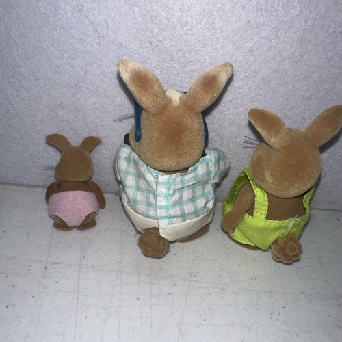 Lote Mixto de Personajes Sylvanian Families Calico Critters - 11 Figuras de Personajes - Imagen 6 de 8