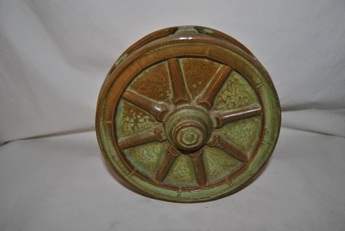 Frankoma Green And Brown Wagon Wheel Wallpocket 94Y