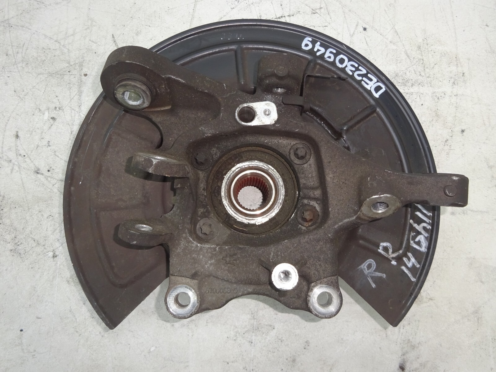 14-17 Maserati Ghibli Rear Right Side Spindle Knuckle Hub Bearing OEM DE230949