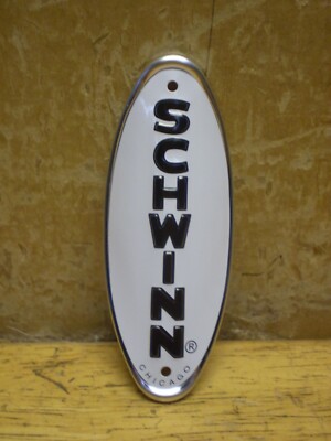 Schwinn Stingray White Bicycle Badge NOS Screws Krate Cruiser
