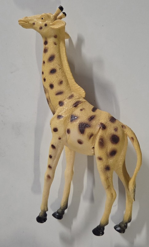 2021  Nature World BOLEY GIRAFFE 8" Animal Figure Toy