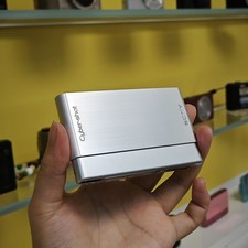 Sony Cybershot DSC-T77 10.1MP Digital Camera 4x Optical Zoom Silver Gifts CJ