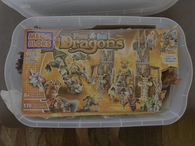 MEGA BLOKS Fire 🔥 Ice 🧊 Dragons 9889 Portal Of Fire, Thoron Light-up Dragon!