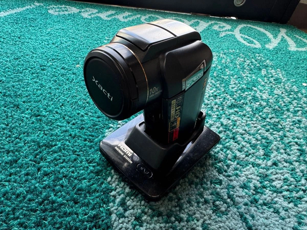 Sanyo Xacti Full HD Digital Video Camera DMX-HD1010 | eBay