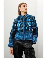 Chaqueta 82 Sea New York NY Negra y Azul Gael Bordada L Usada en Excelente Condición