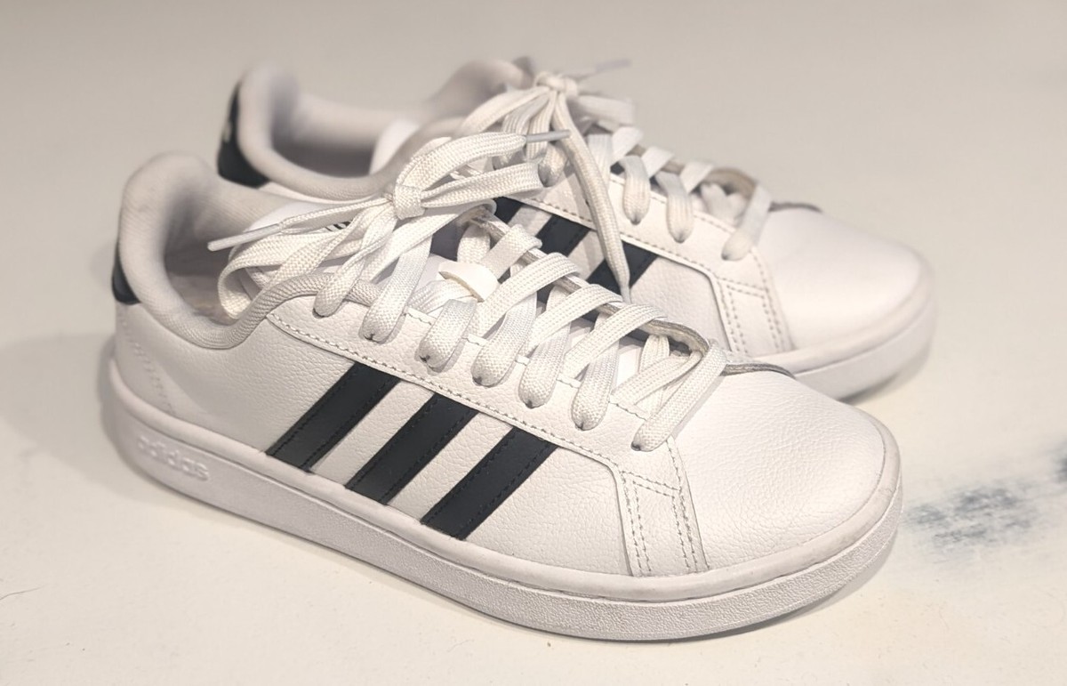 Adidas White Leather Black 3 Stripe Cloud Foam Low Sneakers  display picture 2