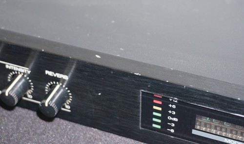 Roland RE-3 Space Echo / Digital Echo 1U Rack Mount Effects Unit - 100V - Picture 7 of 21