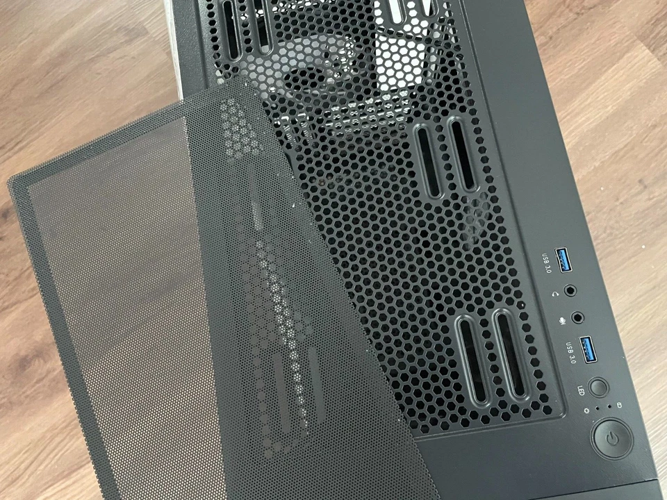 Black Mid Tower Gaming Computer Case, 4 X Fan Pre-Installed SIZE:7.5 x19x15 #09B - Image 3 of 4