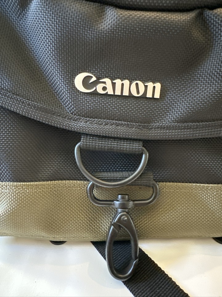 Canon Camera Bag Black Heavily Padded Many Compartments shoulder