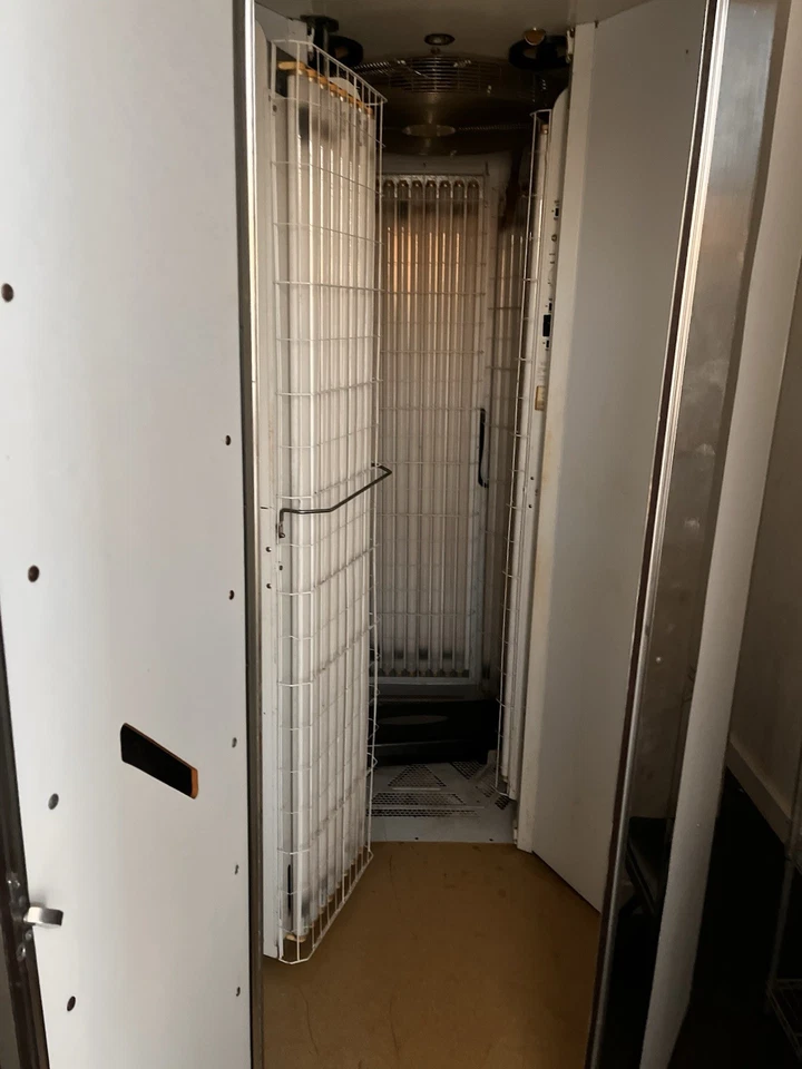 Sun Capsule Tanning Booth With Dressing room Commercial - Image 4 of 4