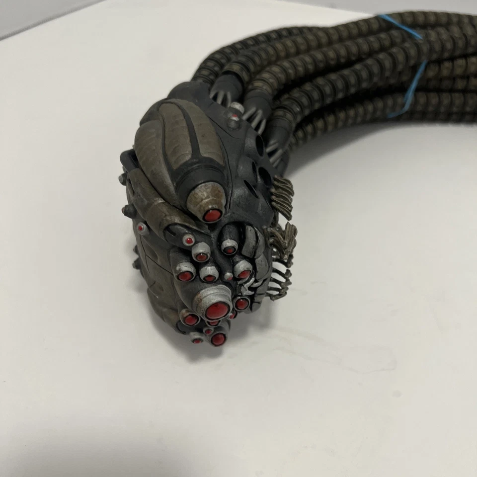 Figura de acción Mcfarlane Toys The Matrix Deluxe Sentinel LEER incompleta Foto 2 de 4