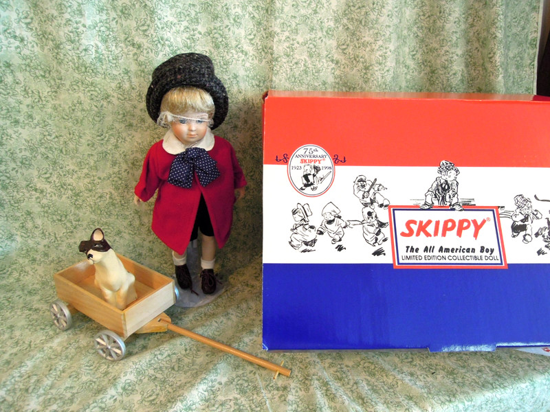 Hd-748 Percy Crosby's "SKIPPY" all porcelain doll classic cartoon character 1998