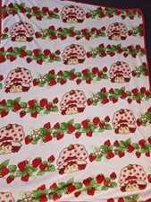 Pink Strawberry Shortcake Fleece All Over Print Blanket NWOT 40 X 50 INCH
