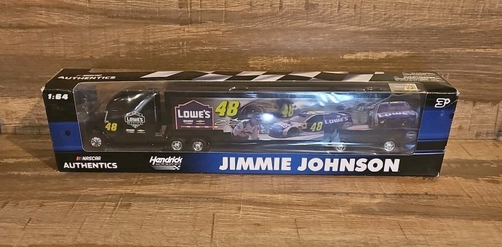 Jimmie Johnson #48 | Hauler Semi Truck | NASCAR Authentics | 1:64