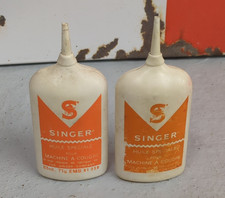 2 x Vintage French SINGER 83ml, Sewing Machine Oil / Oiler Plastic Bottles (SI1)