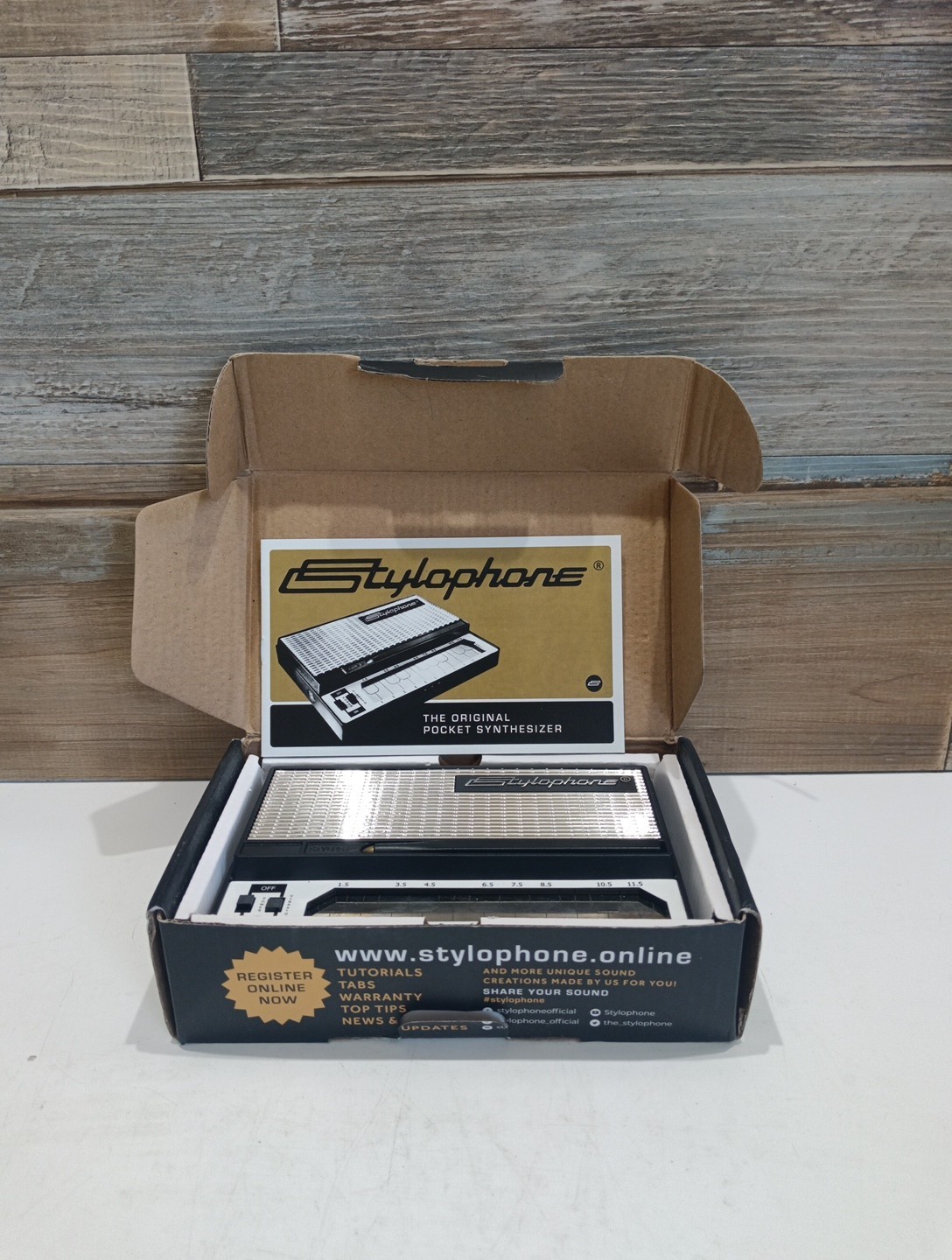 Dubreq Stylophone original synthesizer mini portable synth