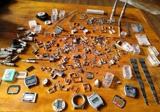 großes Uhrmacher Konvolut Uhren Teile Armbanduhr Ersatzteile Nachlass Werkstatt