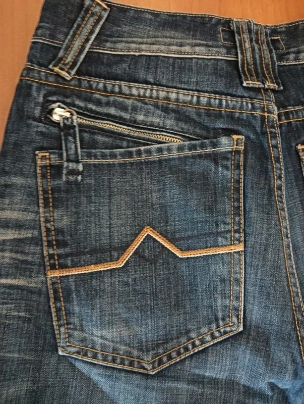 Jeans con cuciture color tabacco X-Cape