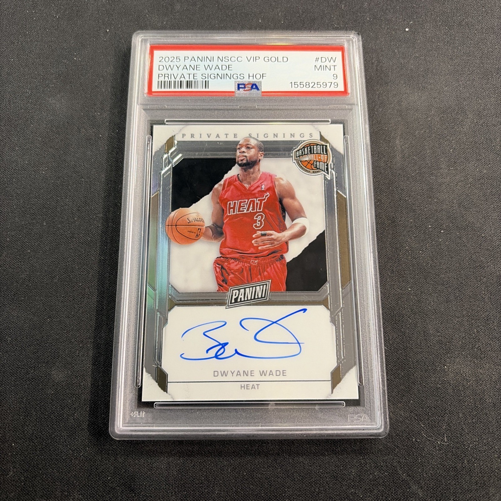 🔥2023-24 Panini Private Signings Dwayne Wade HOF Auto /25 ON-CARD PSA 10 🔥 view 1