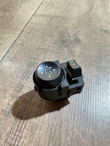 OPEL INSIGNIA A Estate G09 Spiegeleinstellschalter 23204016 2.00 34558143