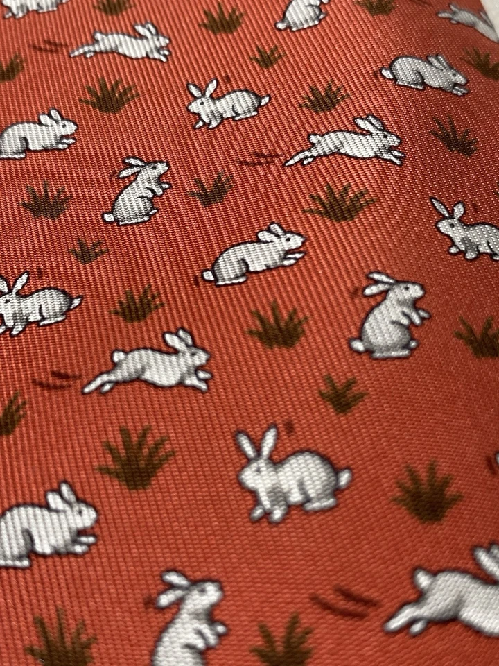 HERMÈS PARIS orange Silk Tie. M In France Ec - Image 2 of 4