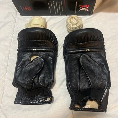 Century 6 oz Pro Series Laceless Heavybag Boxing Gloves - black