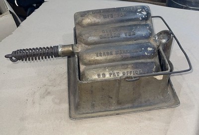 RARE Vintage Gene Goff Cast Iron Corn Dog Iron Maker   Flip Type w/ Base, Texas