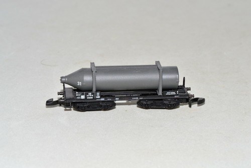 Z Scale Marklin 81422 SKW Trostberg Diesel Switcher Loco w/ 4 Carbide Cars LNIB - Picture 3 of 10