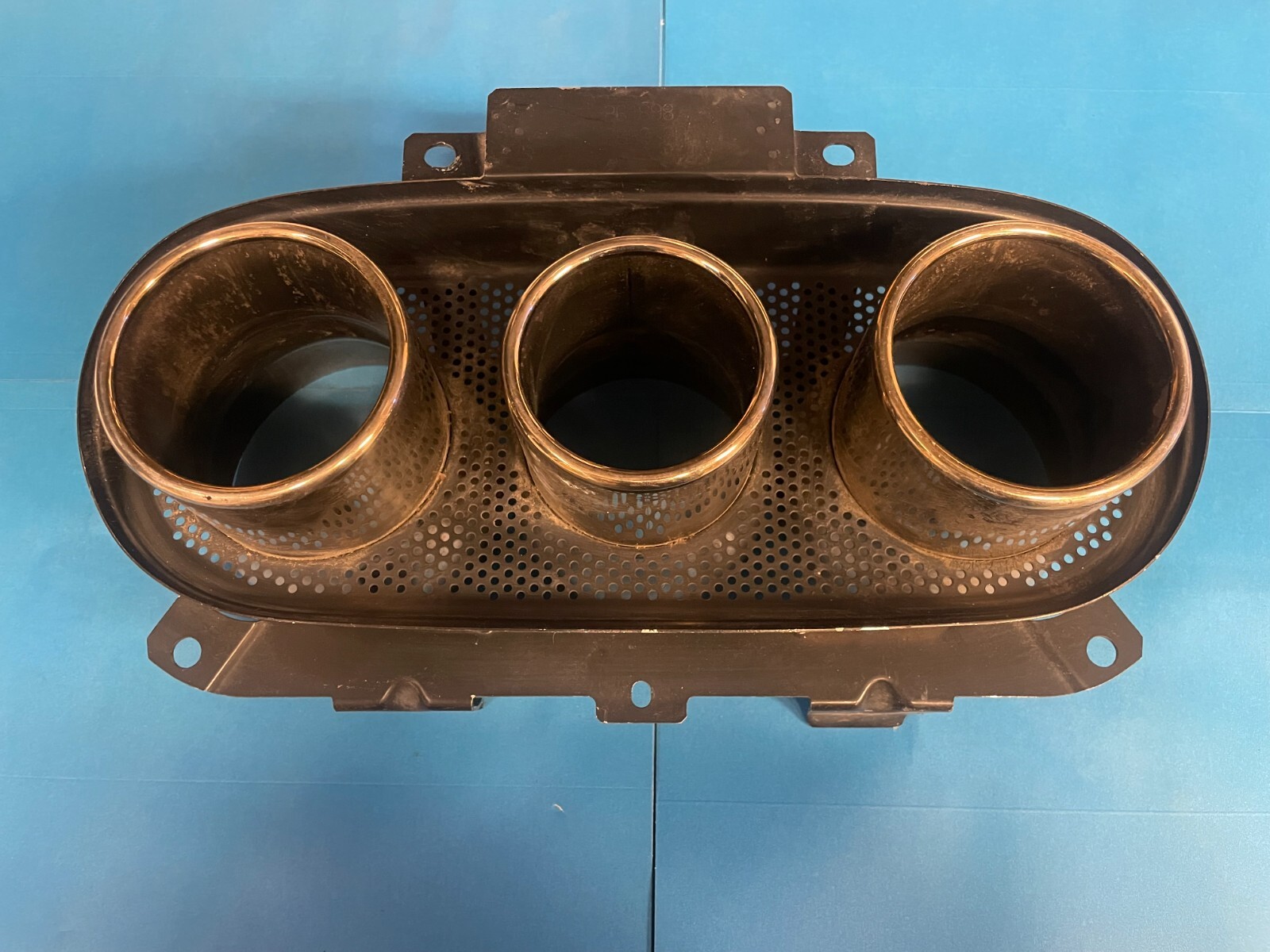 2010 - 2015 FERRARI 458 ITALIA REAR LOWER ENGINE EXHAUST TAIL PIPE 261898 OEM