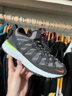   Men's Nike ACG React Terra Gobe Brown Hiking Sneakers size 5 (BV6344-202)  