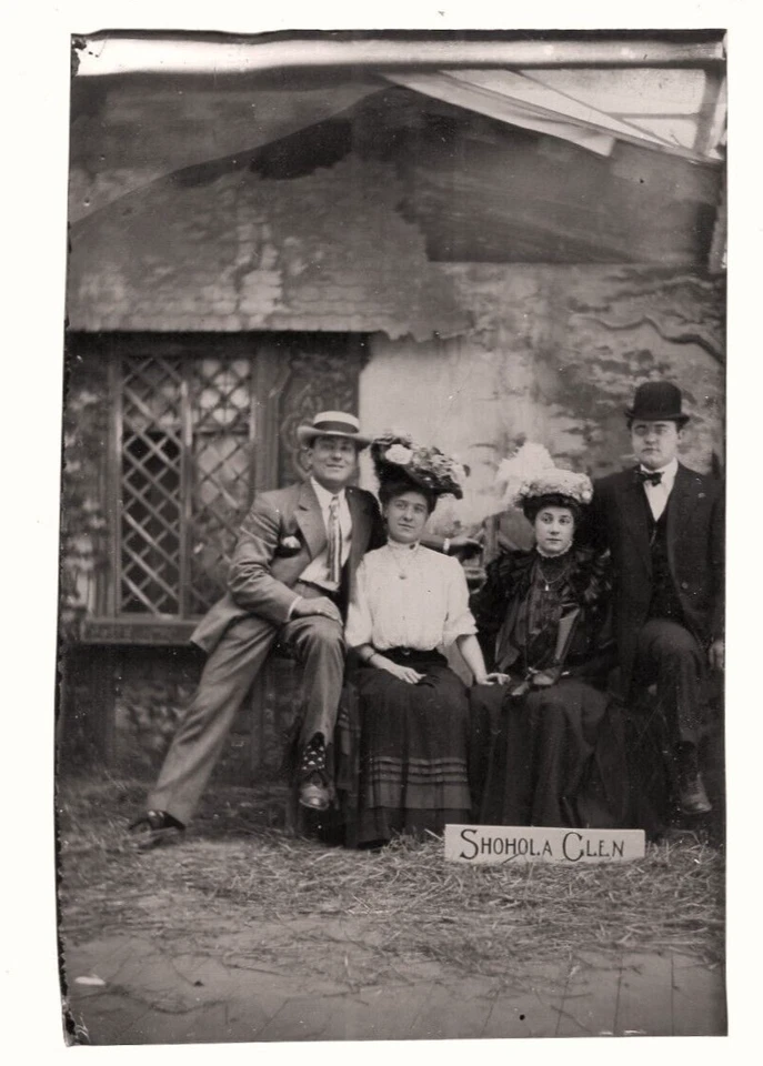 1890s Gilded Age SHOHOLA GLEN AMUSEMENT PARK Pa 1/6 Tintype Souvenir Photo VG+ - Image 2 of 4