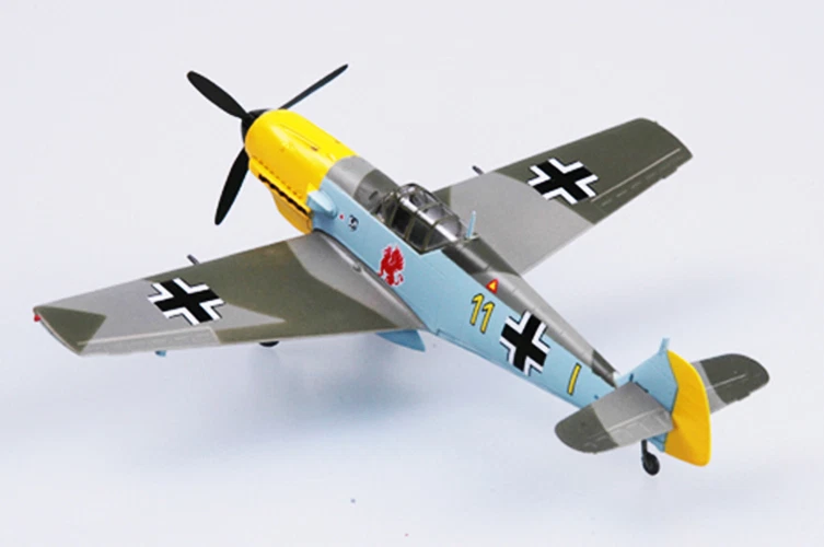 WWII German BF109 E 9 JG26 1940 aircraft 1/72 no diecast plane Easy model - Image 4 of 4